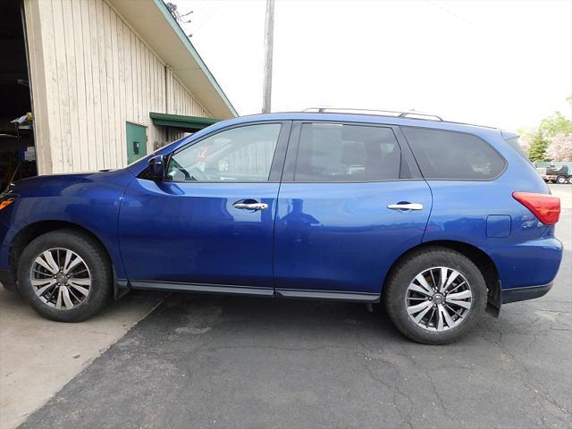 used 2020 Nissan Pathfinder car, priced at $17,999