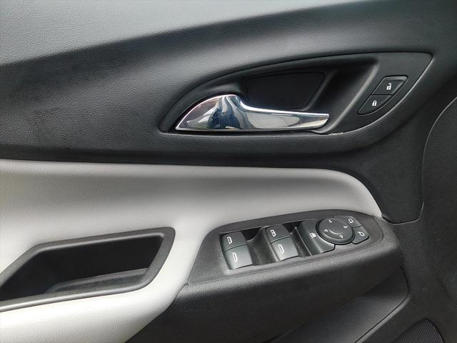 used 2021 Chevrolet Equinox car, priced at $17,888