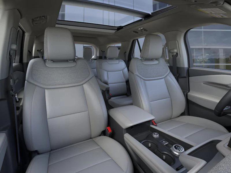 new 2025 Ford Explorer car, priced at $47,550