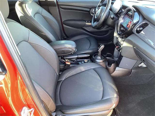used 2022 MINI Hardtop car, priced at $18,981