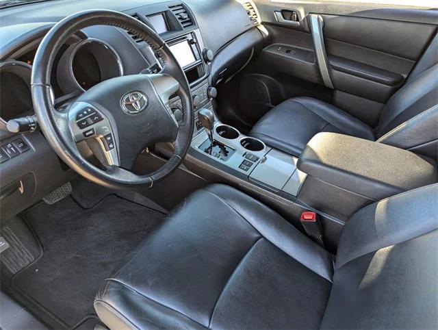 used 2013 Toyota Highlander car, priced at $15,981