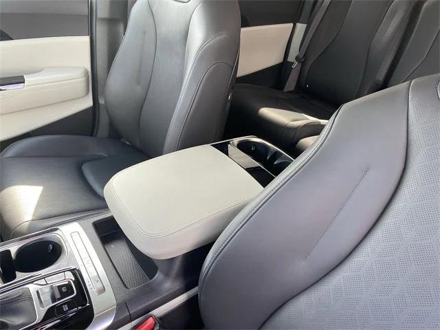 used 2023 Kia Carnival car, priced at $33,450