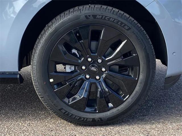 new 2025 Ford Expedition car, priced at $81,510