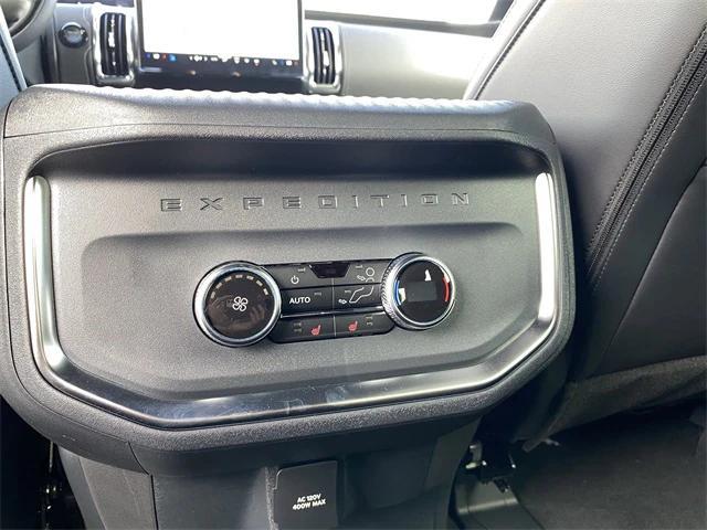 new 2025 Ford Expedition car, priced at $81,510