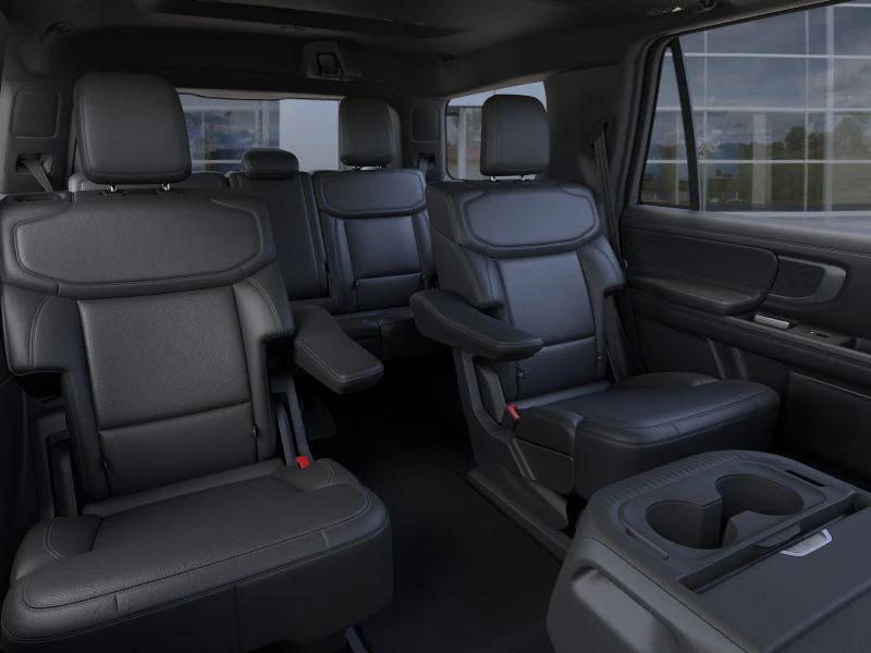 new 2025 Ford Expedition car, priced at $78,010