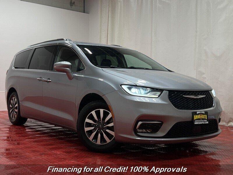 used 2021 Chrysler Pacifica car, priced at $16,585