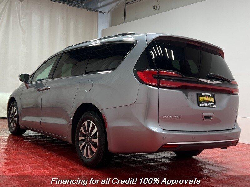 used 2021 Chrysler Pacifica car, priced at $16,585