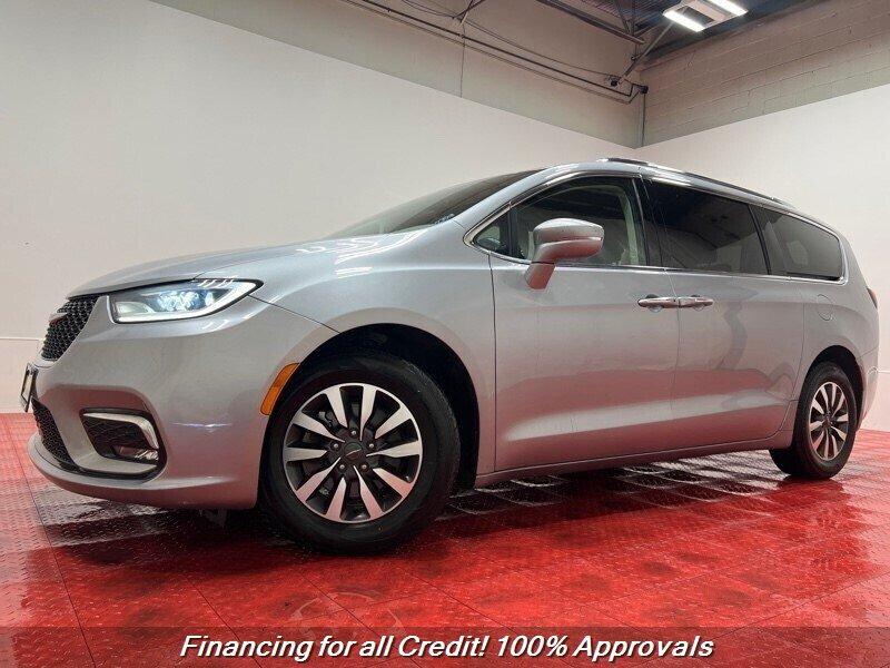 used 2021 Chrysler Pacifica car, priced at $16,585