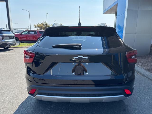 new 2025 Chevrolet Trax car, priced at $25,530