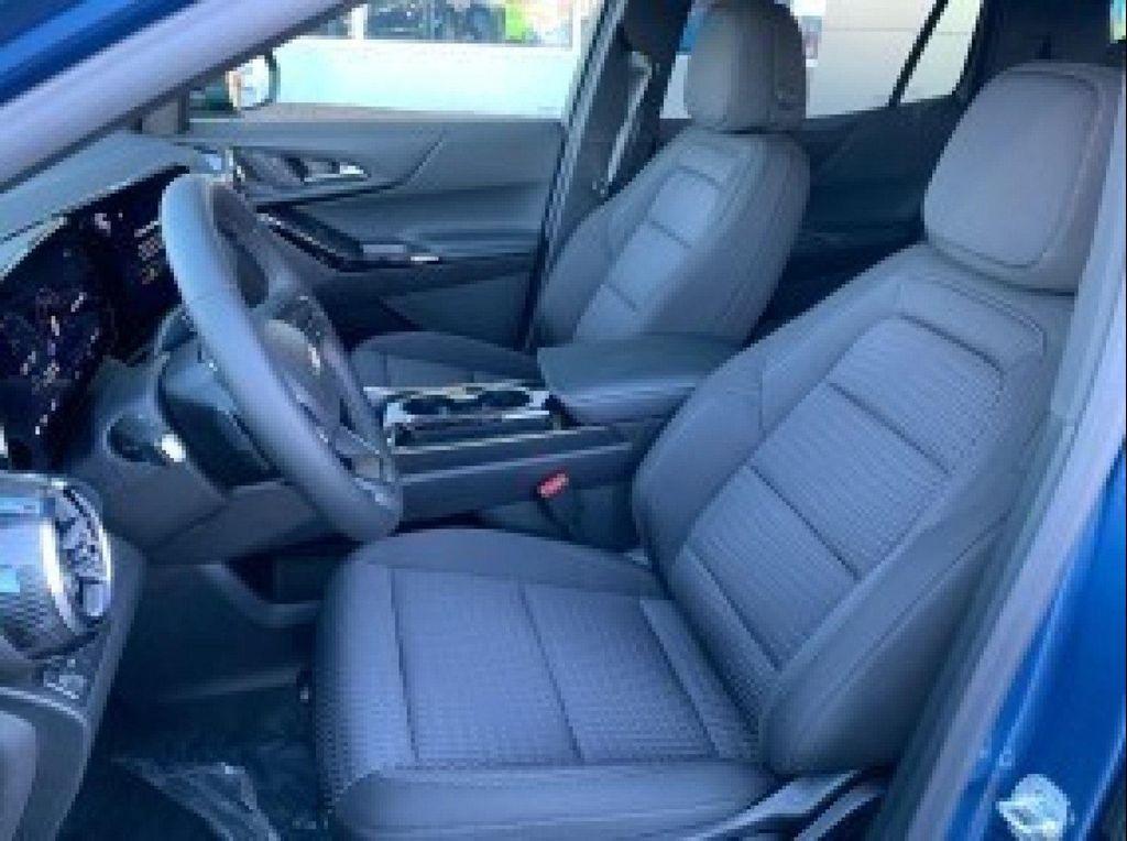 new 2026 Chevrolet Equinox car, priced at $27,595
