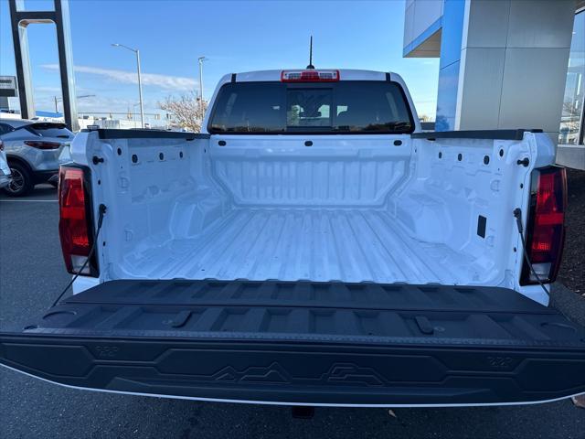 new 2024 Chevrolet Colorado car, priced at $39,905