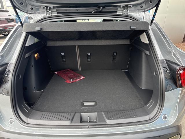 new 2025 Chevrolet Trax car, priced at $25,985