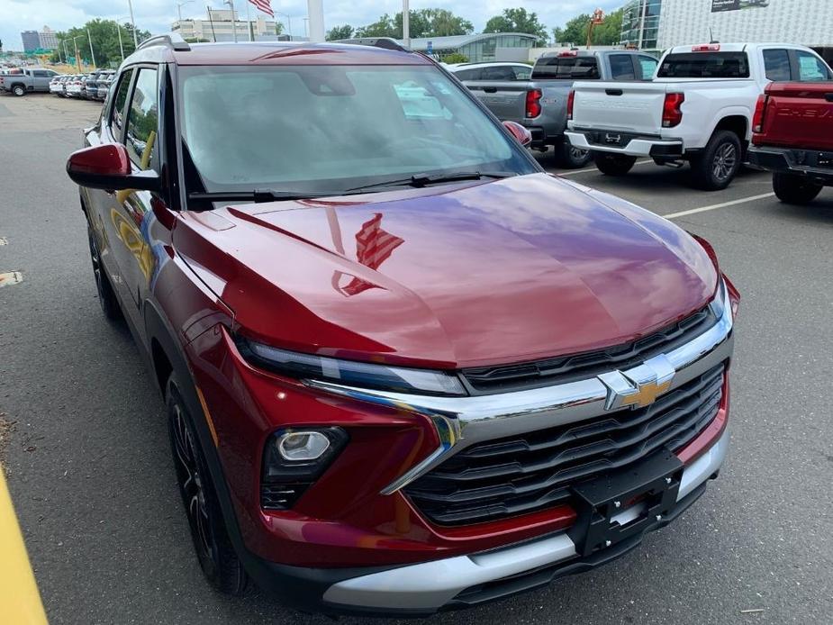 new 2025 Chevrolet TrailBlazer car, priced at $25,985