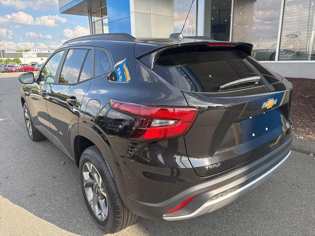 new 2025 Chevrolet Trax car, priced at $23,990