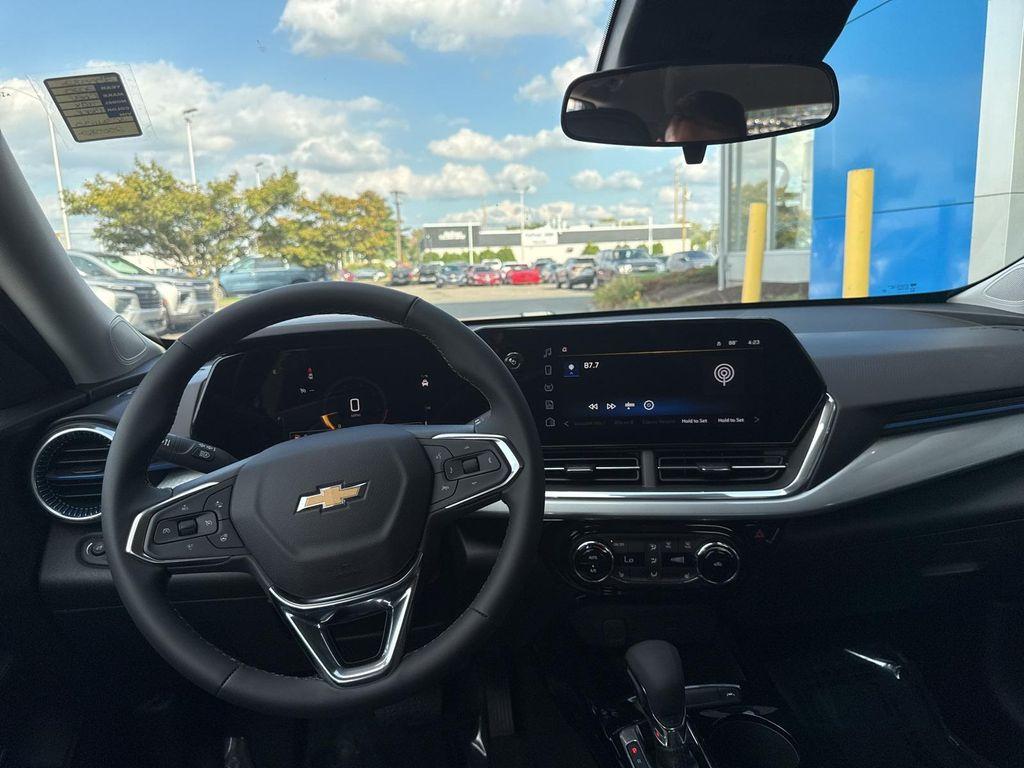new 2025 Chevrolet Trax car, priced at $23,990