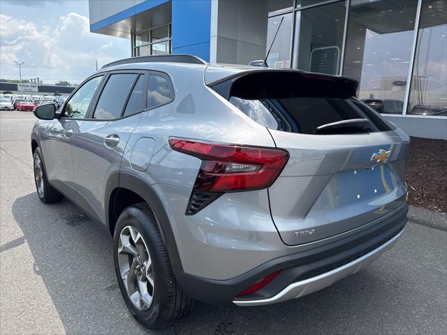 new 2025 Chevrolet Trax car, priced at $24,780