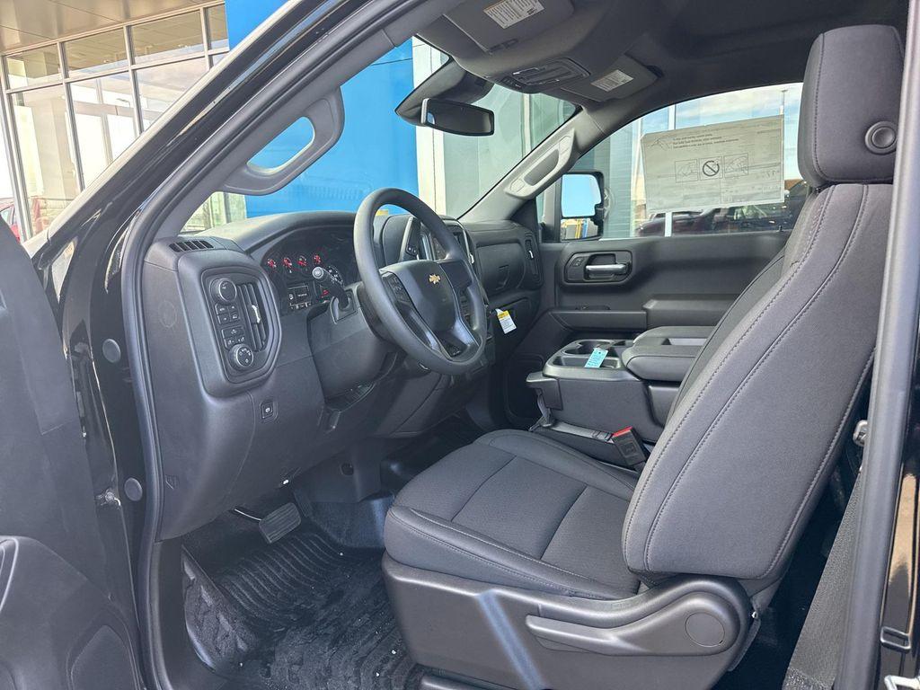 new 2025 Chevrolet Silverado 1500 car, priced at $41,720