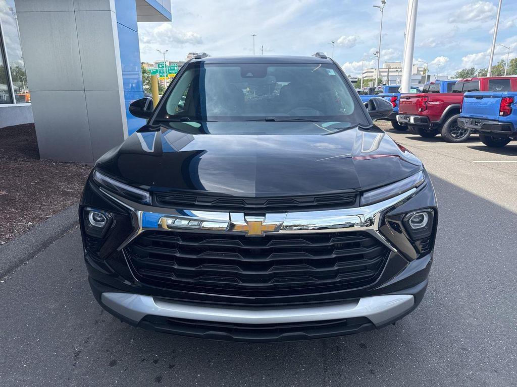new 2025 Chevrolet TrailBlazer car, priced at $28,930