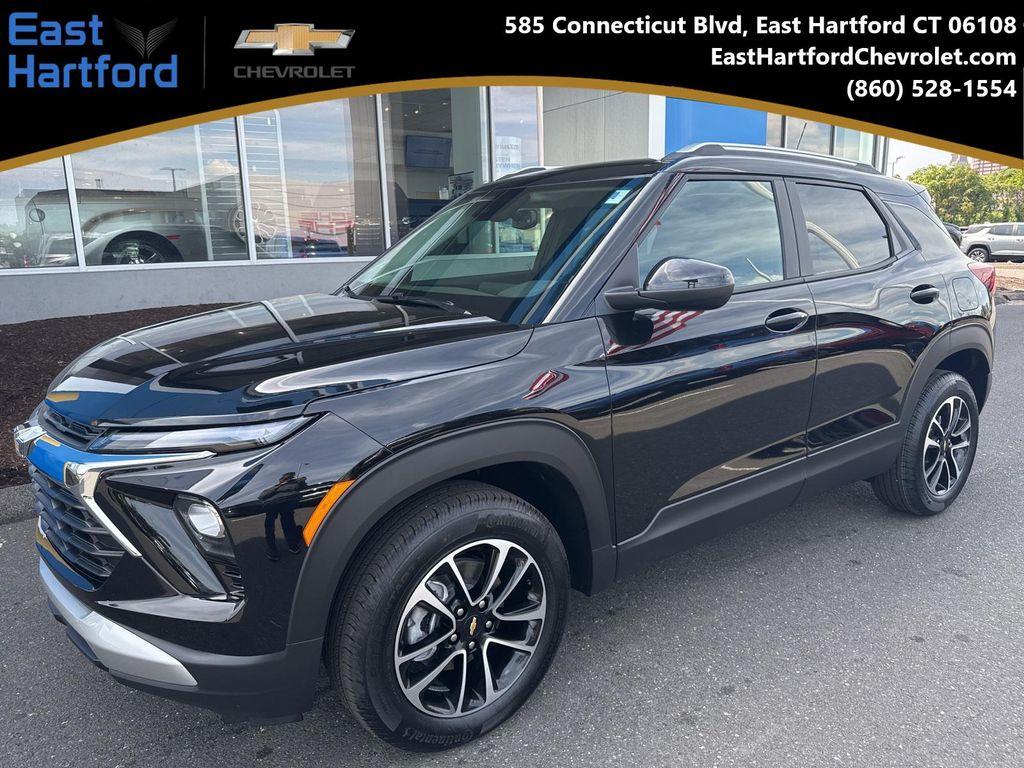 new 2025 Chevrolet TrailBlazer car, priced at $28,430