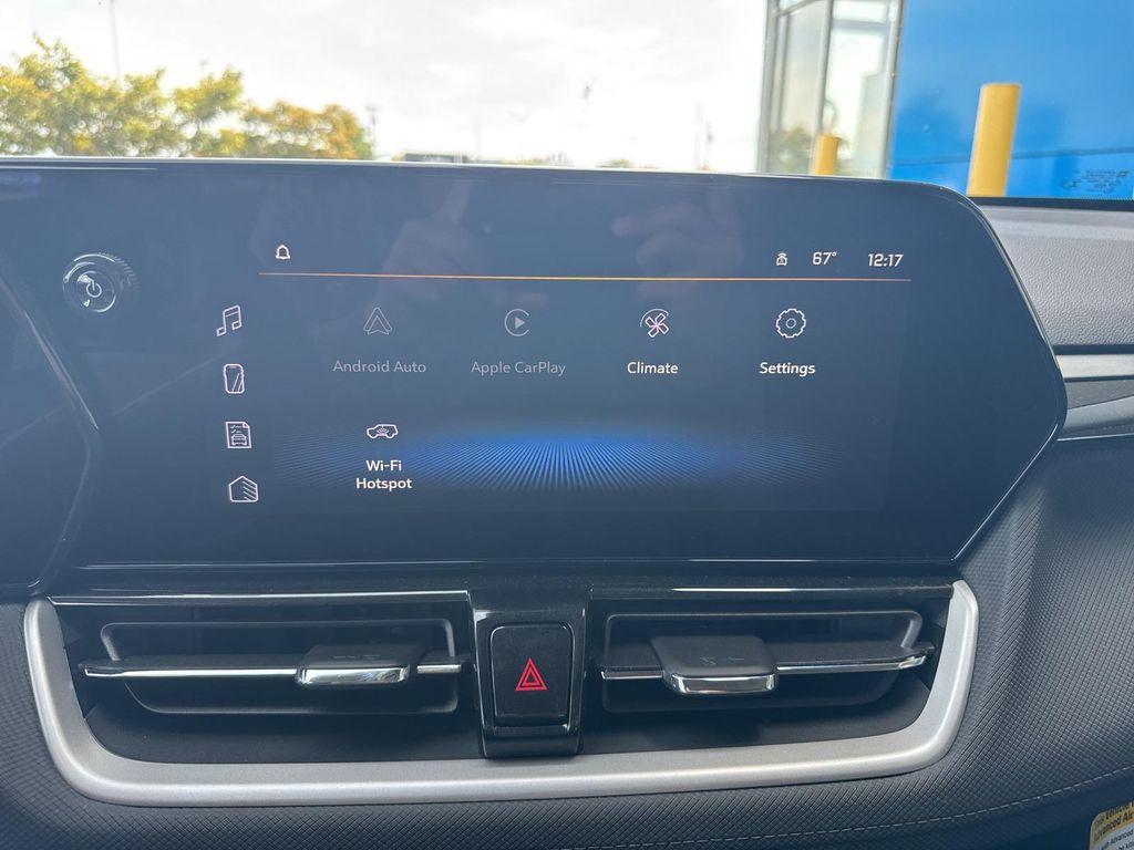 new 2025 Chevrolet TrailBlazer car, priced at $28,930