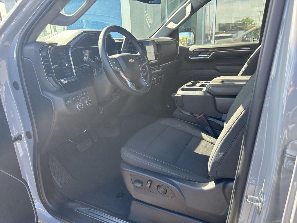 used 2024 Chevrolet Silverado 1500 car, priced at $41,980