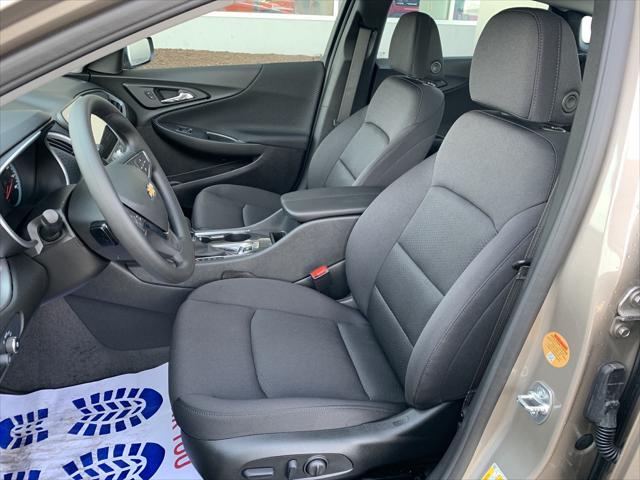 new 2025 Chevrolet Malibu car, priced at $29,985