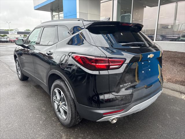 new 2025 Chevrolet Blazer car, priced at $36,945