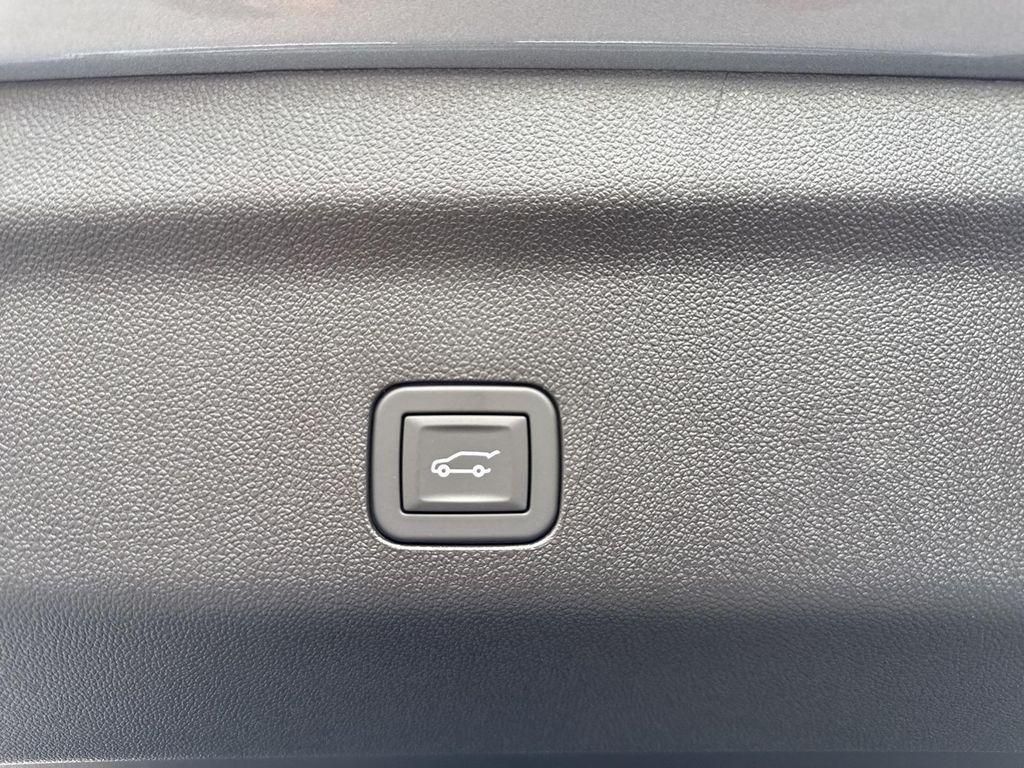 new 2025 Chevrolet Tahoe car, priced at $89,284