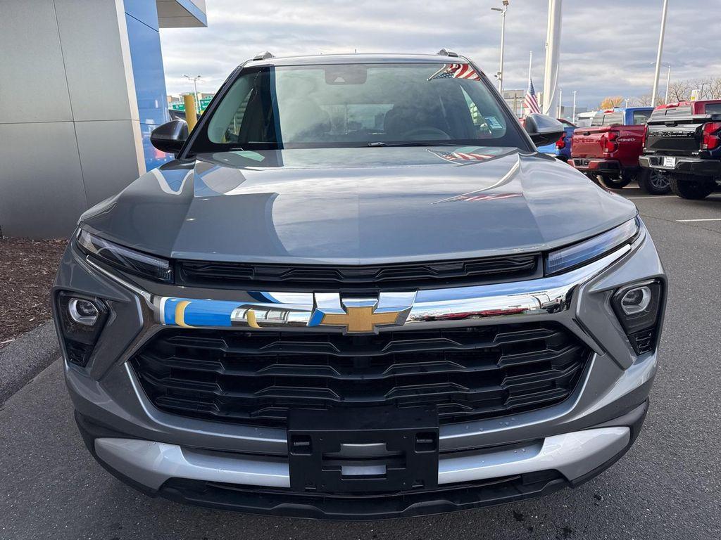 new 2025 Chevrolet TrailBlazer car, priced at $22,995