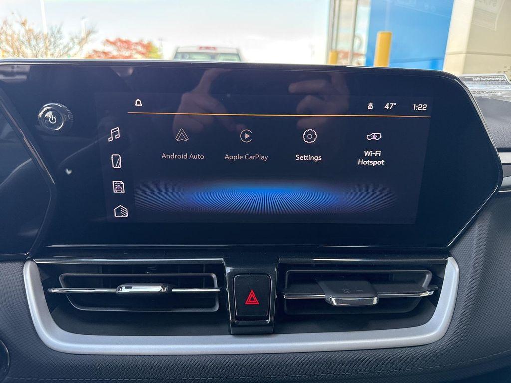 new 2025 Chevrolet TrailBlazer car, priced at $22,995