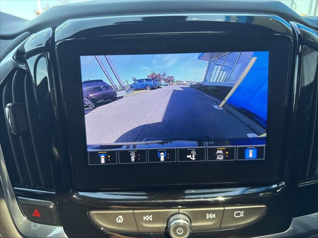 used 2022 Chevrolet Traverse car, priced at $33,887