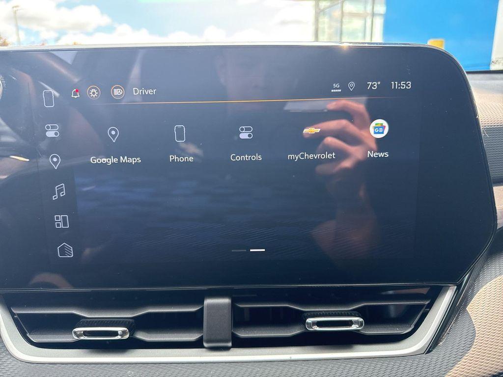 used 2025 Chevrolet Equinox car, priced at $24,980