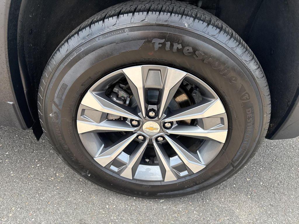 used 2025 Chevrolet Equinox car, priced at $24,980