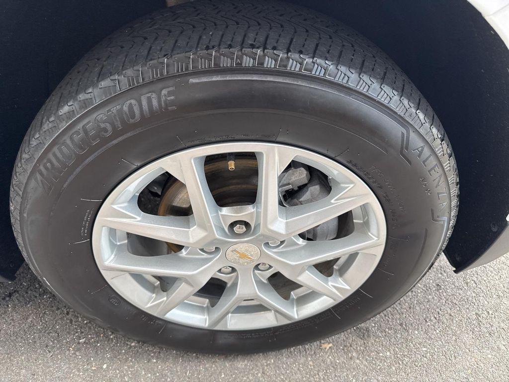 used 2024 Chevrolet Equinox car, priced at $21,980