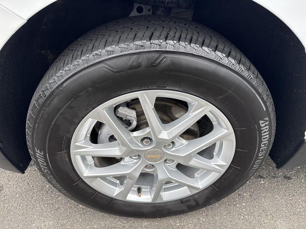 used 2024 Chevrolet Equinox car, priced at $21,980