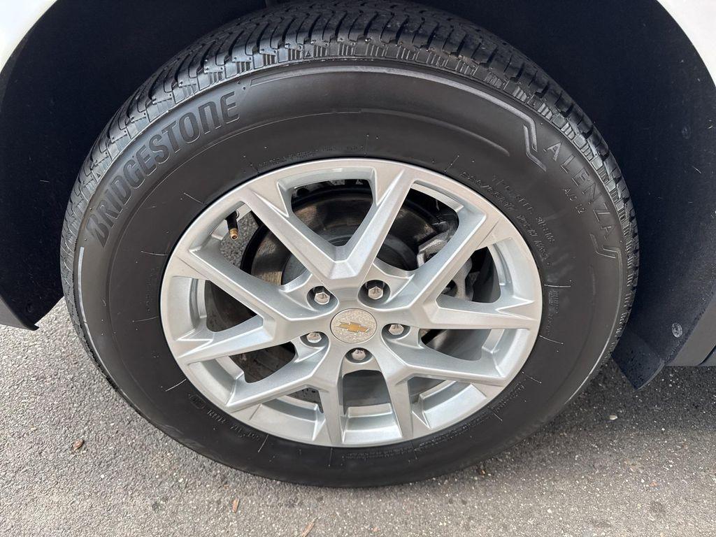 used 2024 Chevrolet Equinox car, priced at $21,980