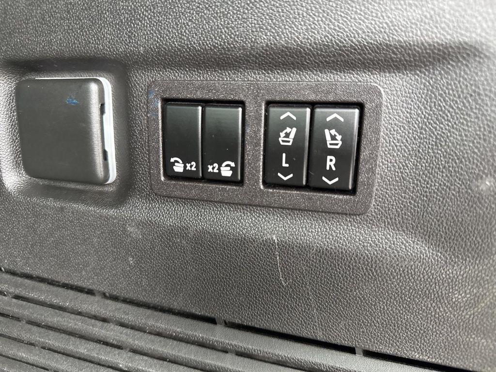 used 2023 Chevrolet Suburban car, priced at $38,980