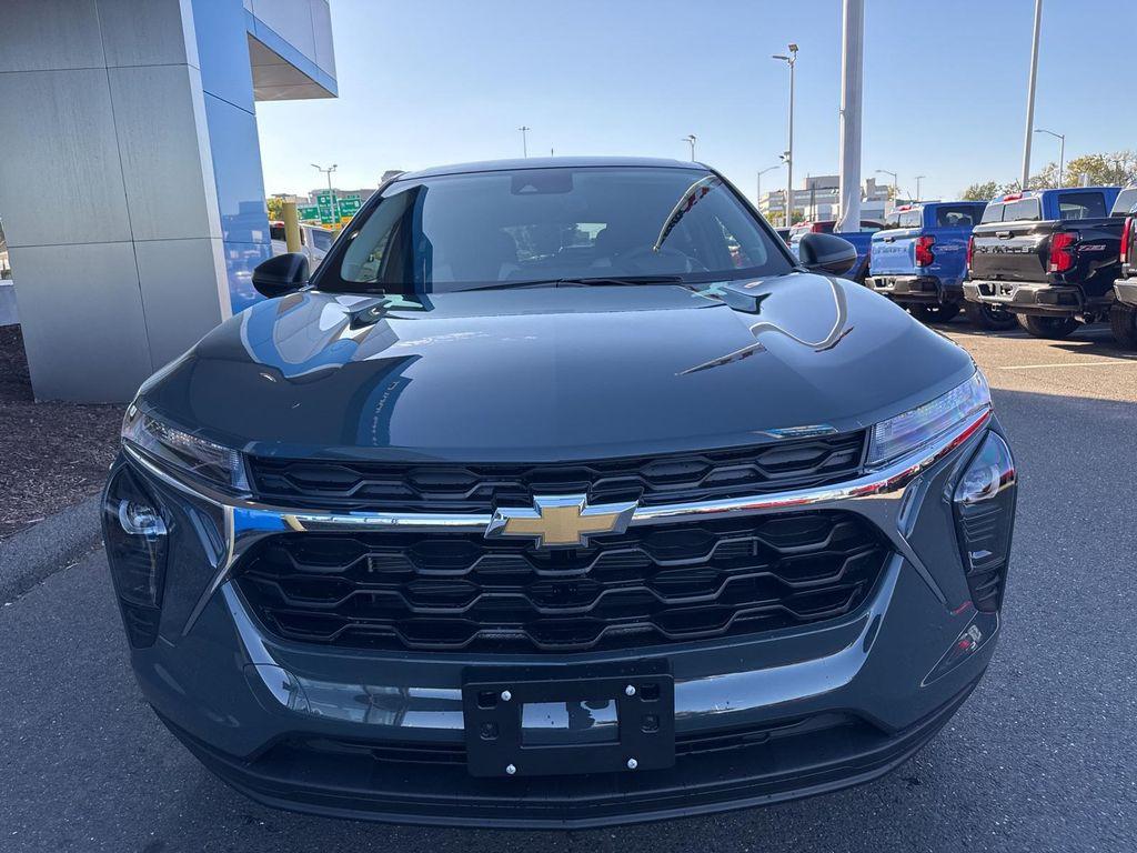 new 2026 Chevrolet Trax car, priced at $22,695