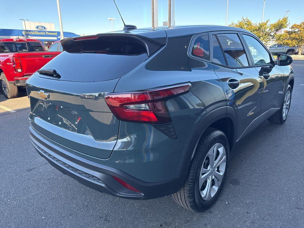 new 2026 Chevrolet Trax car, priced at $22,695
