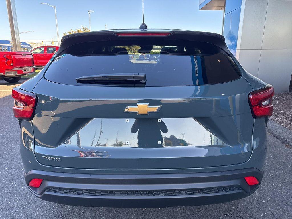 new 2026 Chevrolet Trax car, priced at $22,695