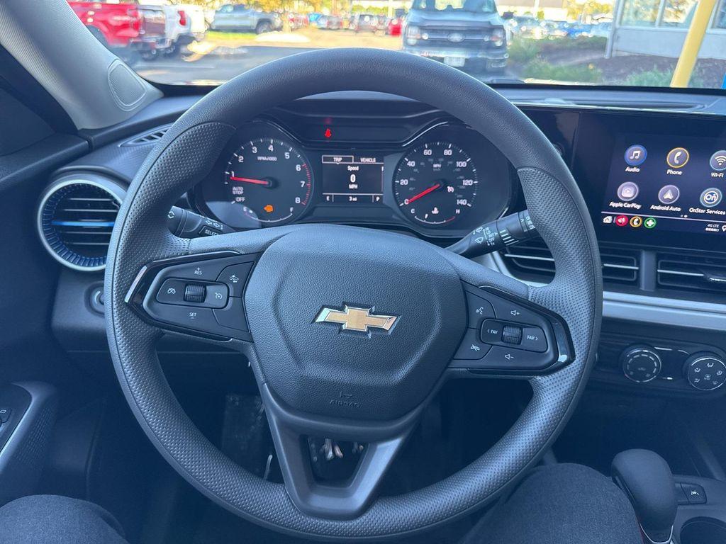new 2026 Chevrolet Trax car, priced at $22,695