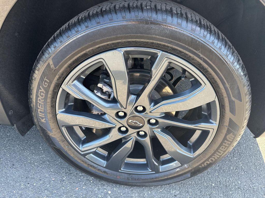 used 2022 Chevrolet Equinox car, priced at $24,980