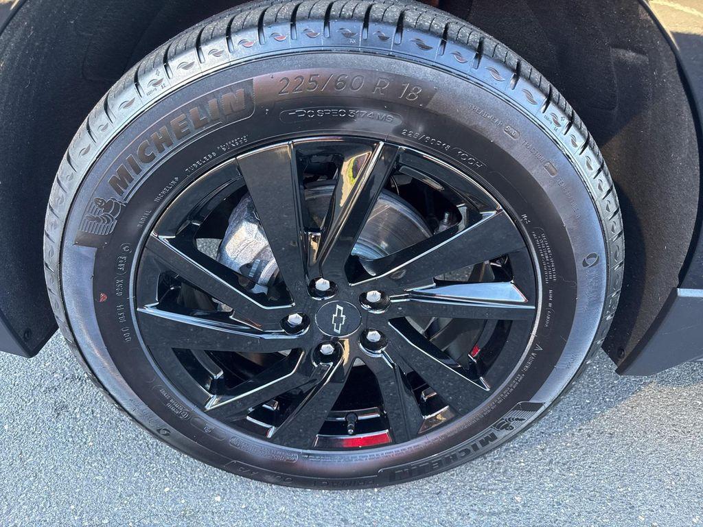 used 2024 Chevrolet Equinox car, priced at $23,882