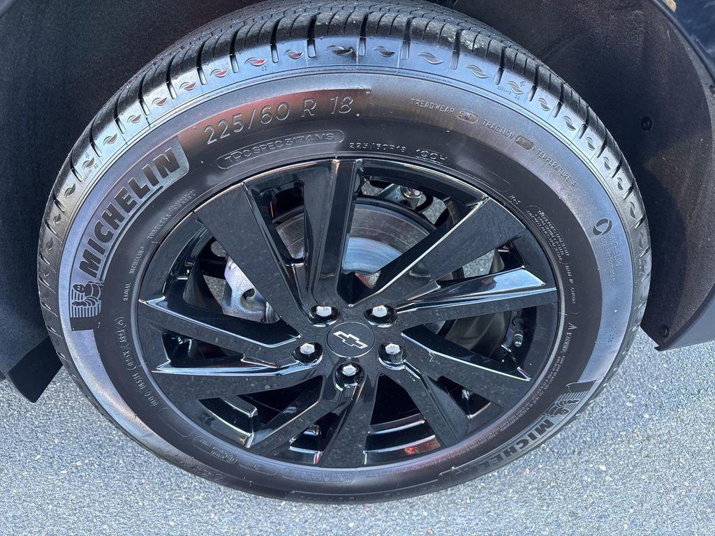 used 2024 Chevrolet Equinox car, priced at $23,882