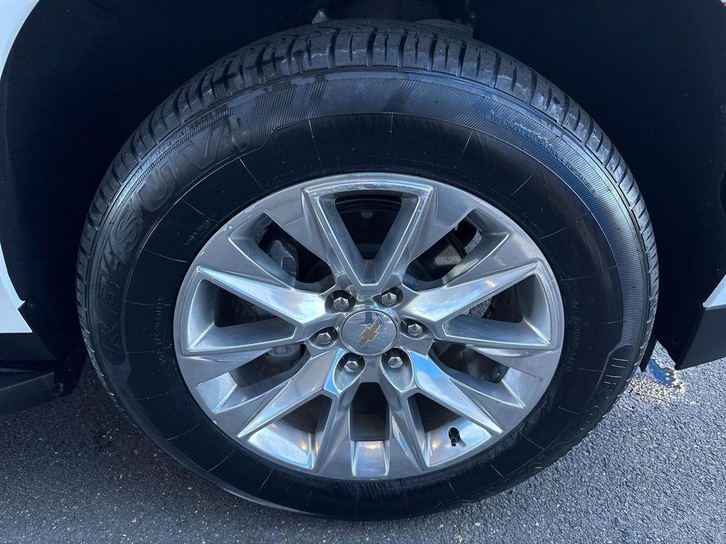 used 2023 Chevrolet Suburban car, priced at $52,980