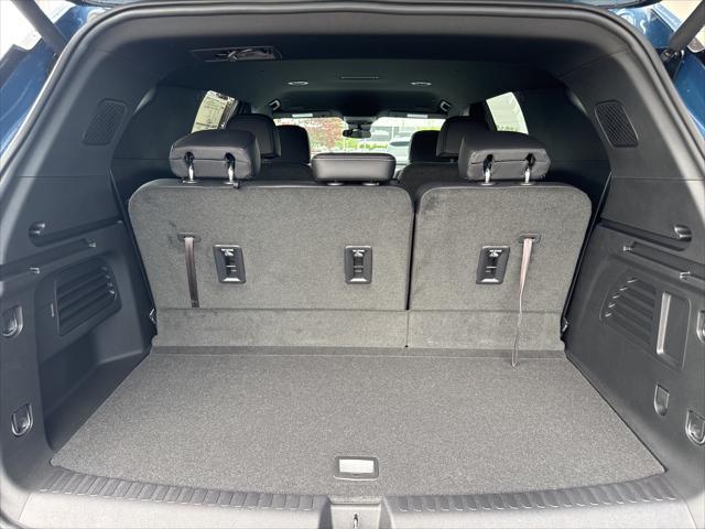 new 2025 Chevrolet Traverse car, priced at $51,215