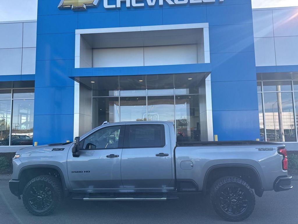 new 2026 Chevrolet Silverado 3500 car, priced at $82,310