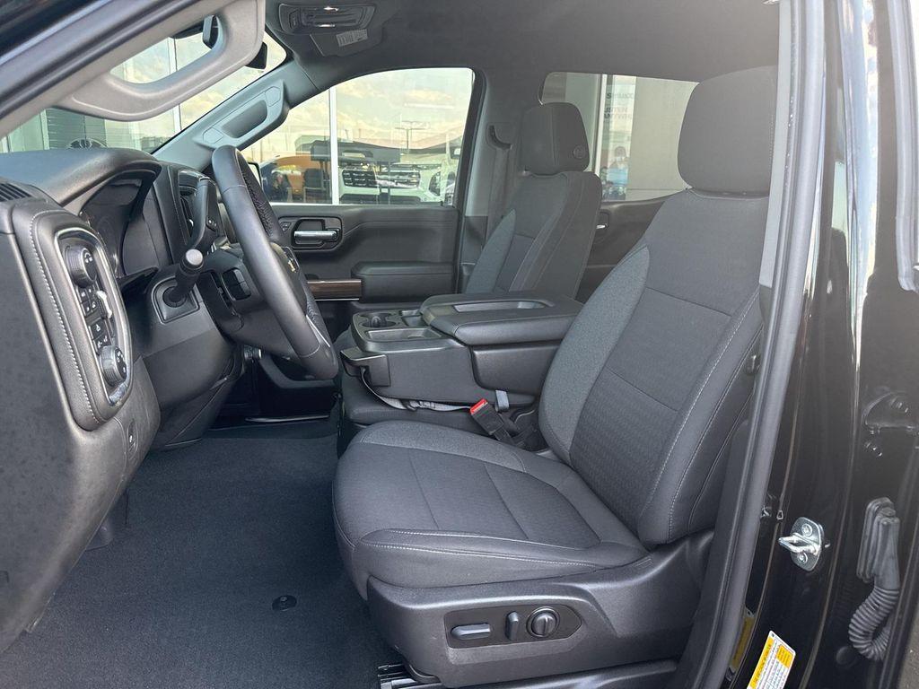 used 2022 Chevrolet Silverado 1500 car, priced at $35,980