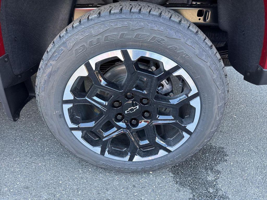 new 2026 Chevrolet Colorado car, priced at $48,710