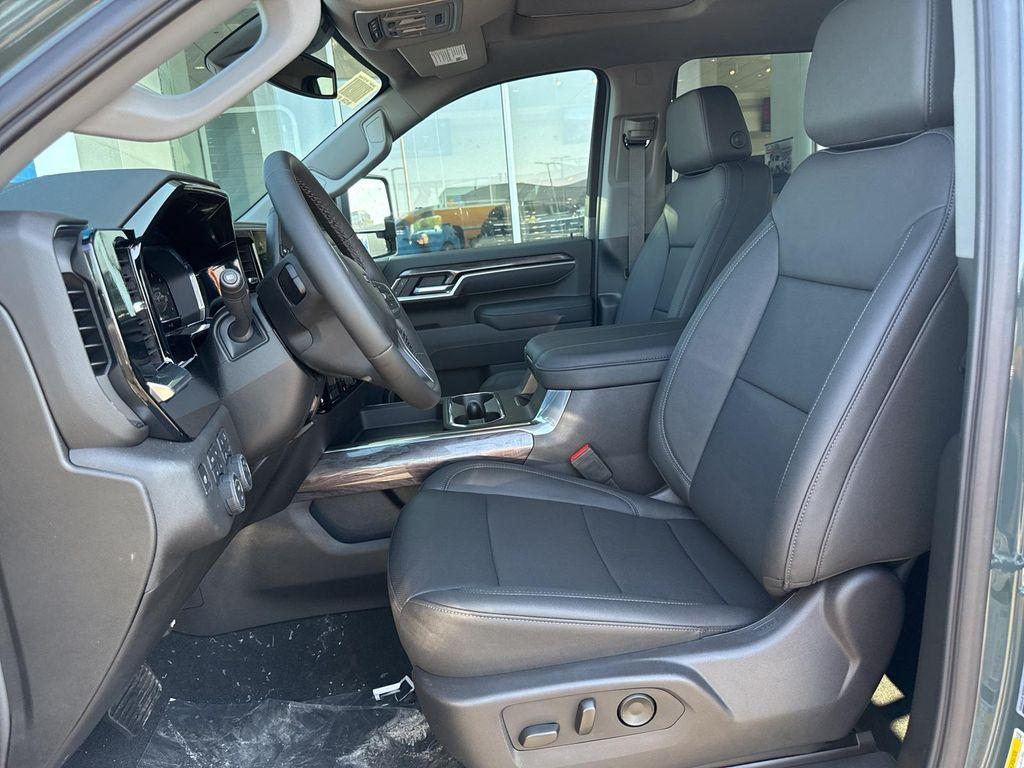 new 2025 Chevrolet Silverado 3500 car, priced at $84,030